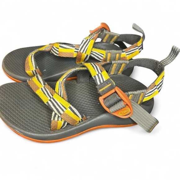 Kids Chaco Sandals | Size 1 | Adventure Ready 🌳 - Picture 4 of 8